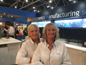 Hanneke de Voogd (l) und Ineke Vis (r) von tbp electronics