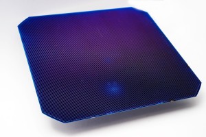 Doppelseitige Solarzellen mit höherem Wirkungsgrad