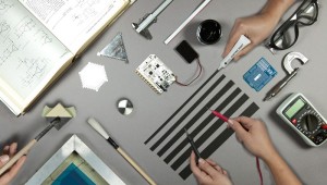 Melden Sie sich an für den kostenlosen Elektor-Newsletter und gewinnen Sie ein Touch Board Pro Kit im Wert von 165 €!