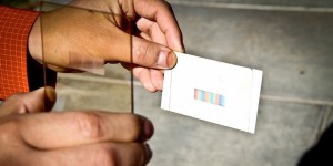 Goedkoop optisch element verhoogt rendement van zonnecellen met 50%
