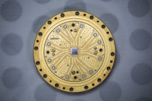 Een 8-qubit kwantumprocessor van Rigetti Computing. Bron: Rigetti Quantum Computing Inc.