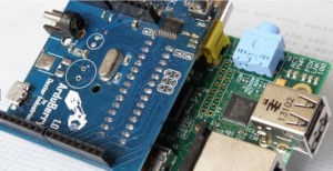 Arduberry: Arduino-shields op Raspberry Pi