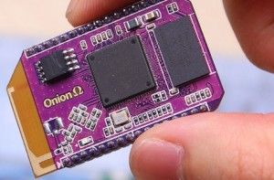 Onion Omega ontwikkelboard met WiFi en Linux