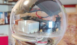 Solar-Powered Christmas FM Radio Ball