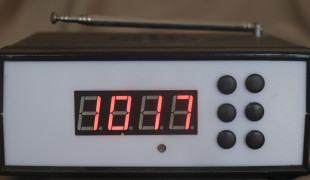 Radio-Controlled FM Alarm Clock with 433-MHz Sync