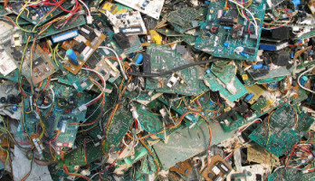 E-waste: 10 meter high wall from Oslo to Sicily