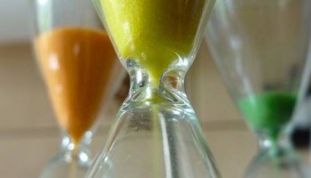 Build a non-programmable timer without features (aka hourglass)