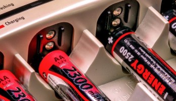 Build a Multi-Chemistry Battery Charger for Your Power Tools