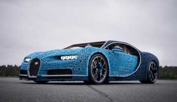 Bugatti Chiron copied using Lego bricks
