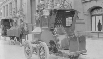 1904 Electric Vehicle. Courtesy: Bundesarchiv.