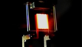 nanophotonic lamps for warm light and acceptable efficiency