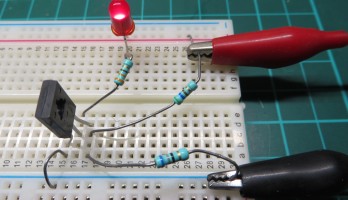 Build a Thyristor-Based Temperature Switch
