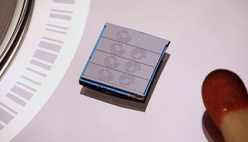 Frequenzkamm-Laser erreicht 1,44 Tb/s