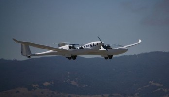 4-sitziges Elektroflugzeug gewinnt den Green Flight Challenge