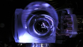 Optische Uhr genauer als Cäsium-Atomuhr