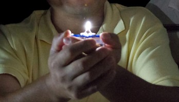 Neuer LED-Leuchtstoff erzeugt direkt warmweißes Licht