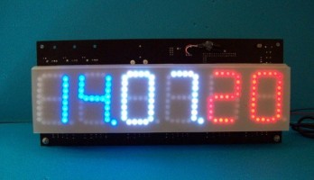 Multifunktionsuhr mit 6-stelligem RGB-Display