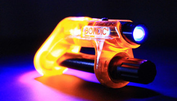 Plastik-Schweißgerät. Bild: Kickstarter/BondicEVO
 