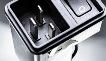 EC12 Snap-in: IEC C20-Gerätestecker