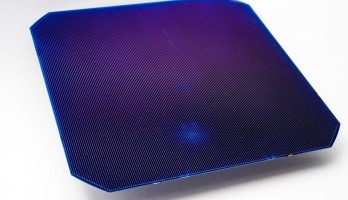 Doppelseitige Solarzellen mit höherem Wirkungsgrad