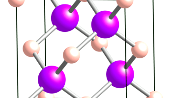 Borarsenid-Kristall. Bild: Ben Mills / wikimedia.org