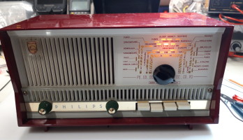 Verwandeln Sie ein Röhrenradio in eine Zeitmaschine