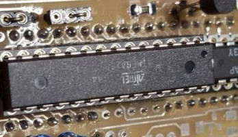 Comment remplacer un microcontrôleur 8051 par un AVR...