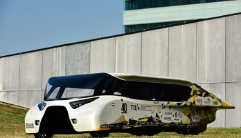 Cette voiture solaire ne s’arrête jamais