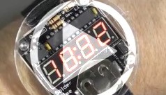 Elektor.TV | C’est l’heure de la montre en kit Solder:Time