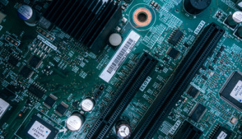 Quelques octets d'information électronique en temps de crise