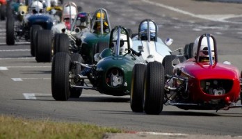 Construis un compteur de tours de piste pour circuit automobile miniature