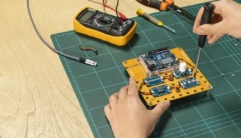 L'ultima Release di Arduino: Arduino Plug and Make Kit!