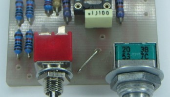 Switch Audio Analogico A/B con Controllo di Guadagno