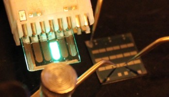 Snelle en goedkope transistoren voor LCD- en OLED-schermen