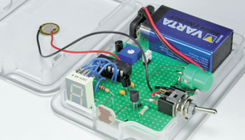 Programmeerbare koelkastbewaker - In een Raspberry Pi kastje