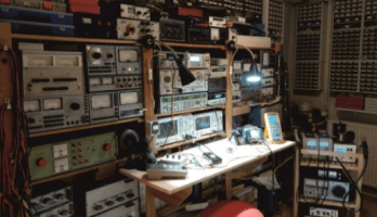 Carsten Nielsen's werkruimte voor meesterschap in audioapparatuur