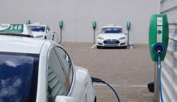 Intelligente laadstroomverdeler voor elektrische auto's