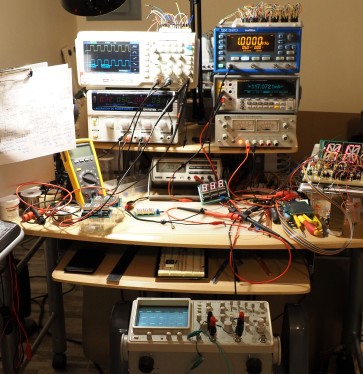 DIY PLC-Trainer und mehr: Ein Blick in Chris Urbans Elektronikwerkstatt  