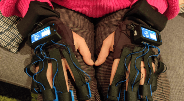 VibroTactile Gloves against Parkinson's disease