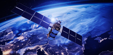 Tests avancés pour réseaux NTN et composants satellitaires – Rohde & Schwarz à Space Tech Expo 2025