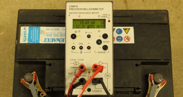 Milliohmmeter measures internal resistance of batteries, too