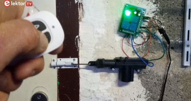 Remote-Controlled Door Lock