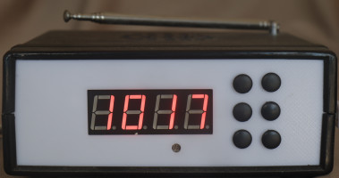 Radio-Controlled FM Alarm Clock