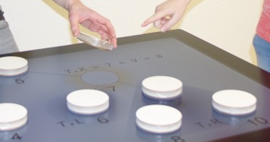 Tabula: Trackable Tangibles on Multi-Touch Displays [160123]