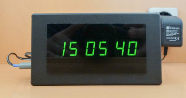 DCF-Funkuhr mit LED-Display