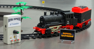 RFM12-Lib in operation: Remote control of toy train Royal Express [130160-I]