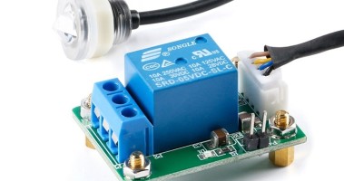 Liquid level switch with IR liquid level sensor