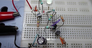 Versatile LED flasher