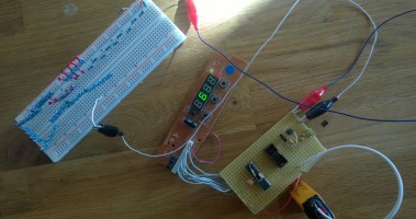 Holzfeuchtemessgerät / wood moisture content meter