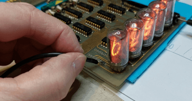 Repurposing a HP5221B frequency counter as a nixie clock